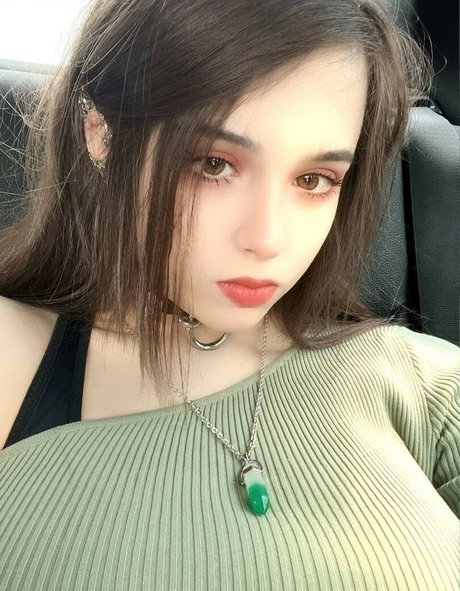 yuuechka ポルノスター セクシー 写真