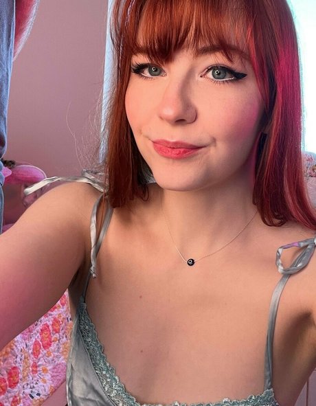 lanieluxx アートポルノスター ギャラリー