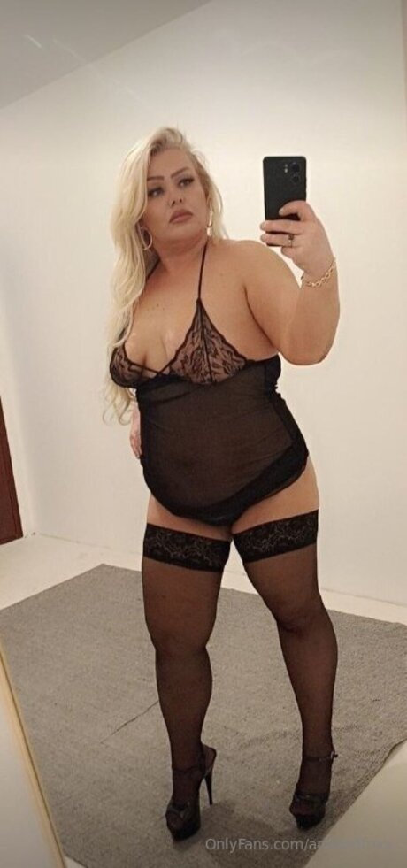 Ariannafoxx ポルノスター HD 写真