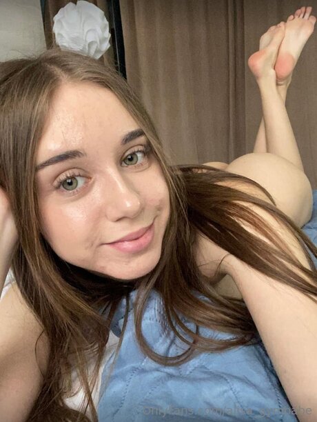 Alisa Gymbabe 完璧な女優 写真