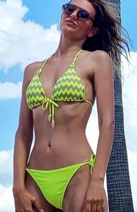 Ella Endlich セクシーモデル 写真