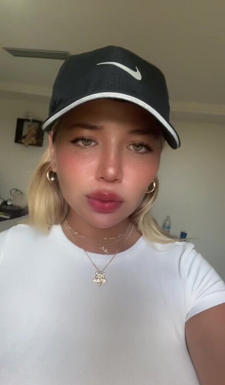 Greatmoongirl ポルノスター HD 写真