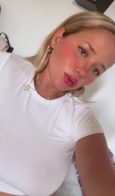 Greatmoongirl 高品質のポルノスター 画像