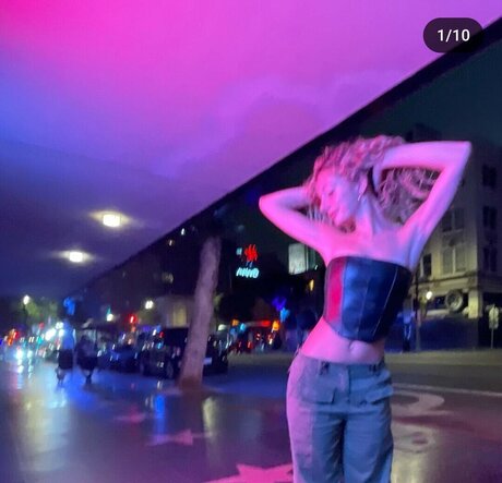 Julia Dicesare アダルトモデル ギャラリー