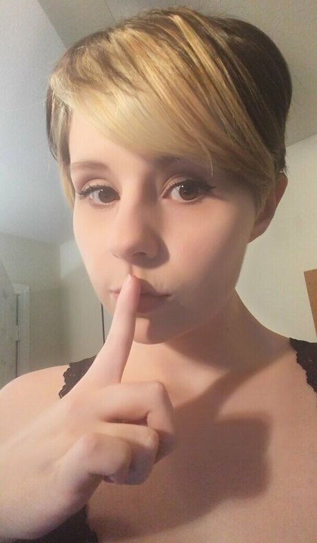 ニューハーフ ドミナトリックス OnlyFans ポルノ 写真