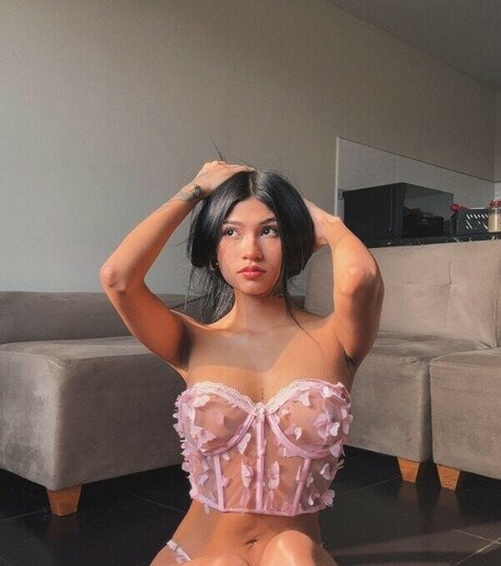 ストリッパーOnlyFans アダルト 画像