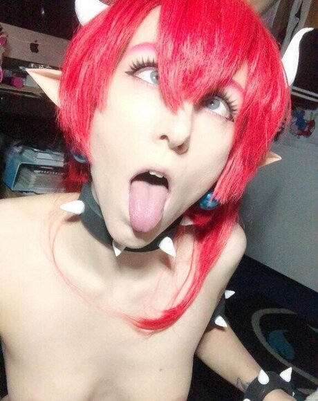 sarsie chan エロティック女優 写真