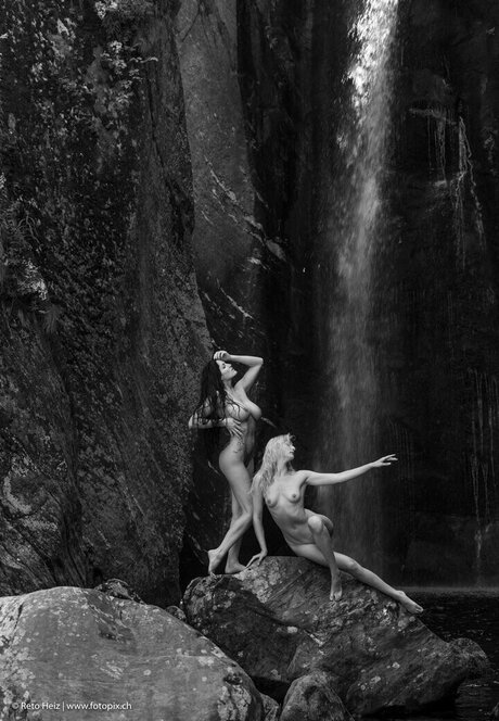 美しい足 OnlyFans アートヌード 画像