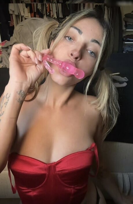 anavonplummer エロティックなポルノスター 写真