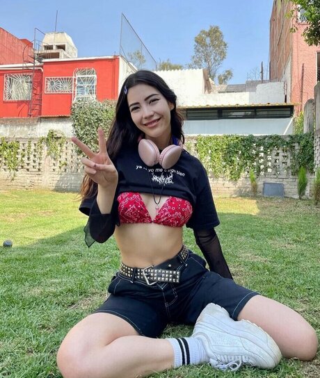 Ixchy XXXモデル 写真