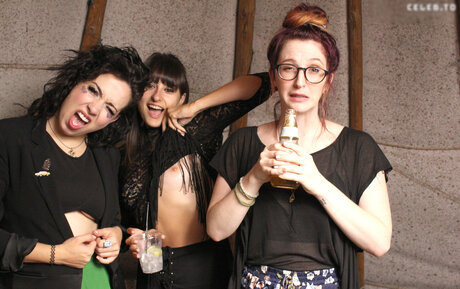 アジアの女の子限定ファン ホット裸 写真