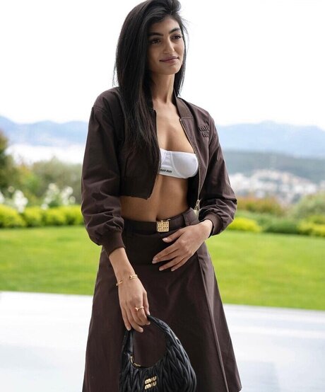 Soulin Omar ポルノスター 裸 画像