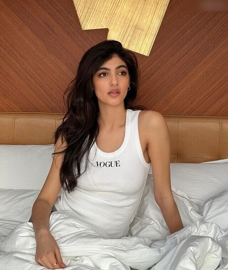 Soulin Omar ホットなスター 写真