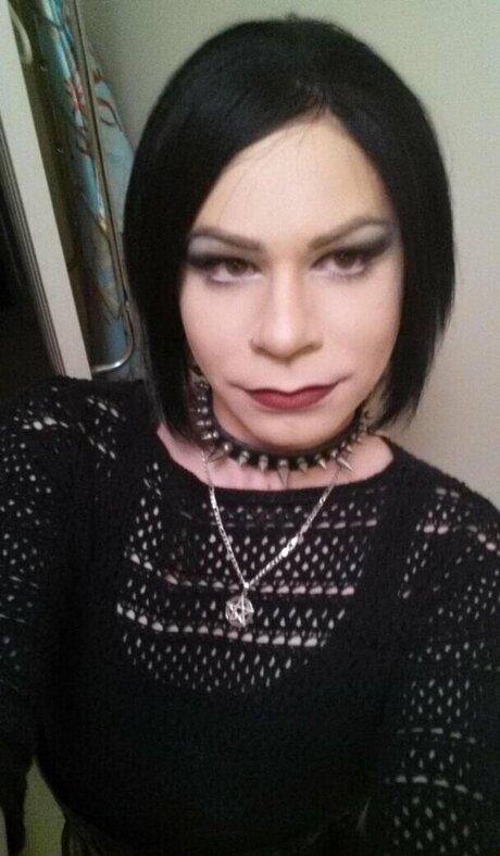 Akumalamprey ヌードモデル ギャラリー