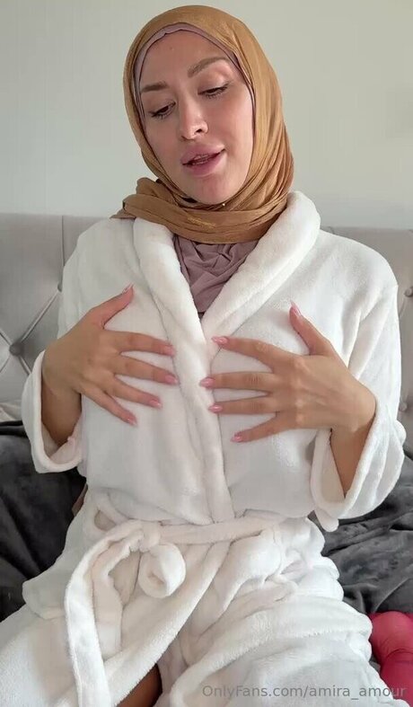 Amira amour セクシーなスター 画像