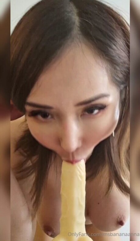 Msbananaanna 裸の女優 写真