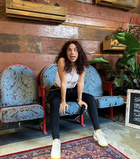 Jesina Amweg トップポルノスター ギャラリー