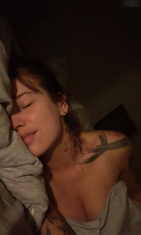 異人種間OnlyFans パーフェクト 写真