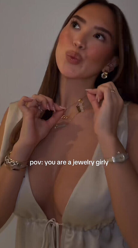 Adorable Caro セクシーなスター 画像