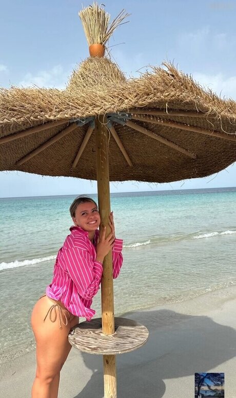 69フェラチオOnlyFans セクシー裸 写真