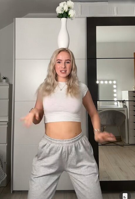 Emely Winkler 素敵な女優 画像