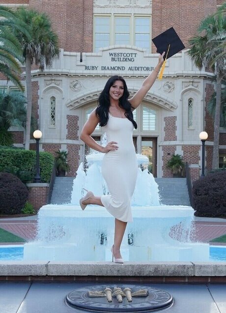 Allison Royalty トップ女優 写真