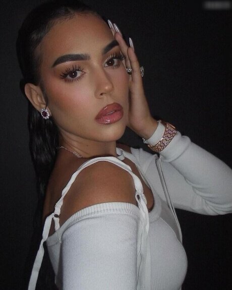 スターティーンオンリーファンズ ホットセックス 画像