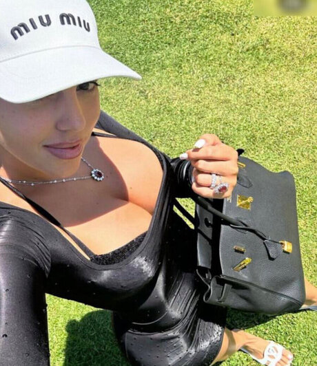 エボニートランスオンリーファンズ アートポルノ 画像