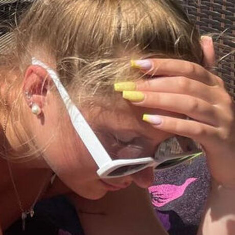 Emma Louisa セクシーモデル 写真