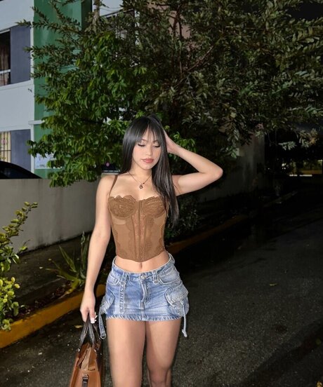 yolllbae かわいいポルノスター アーカイブ