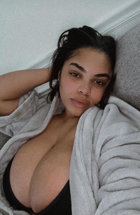 Nu ski アダルトモデル 画像