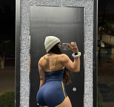 ぽっちゃり痴女OnlyFans 無料xxx 写真