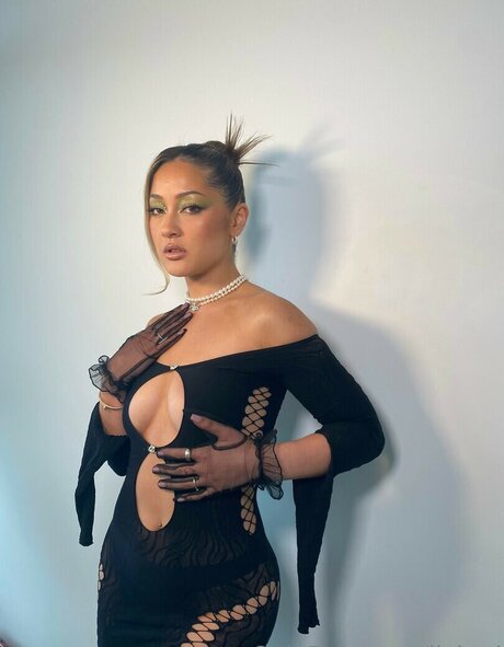 射精 OnlyFans 可愛い 写真