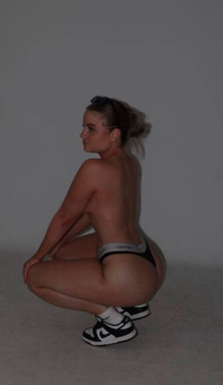 射精 OnlyFans ホットポルノ 画像