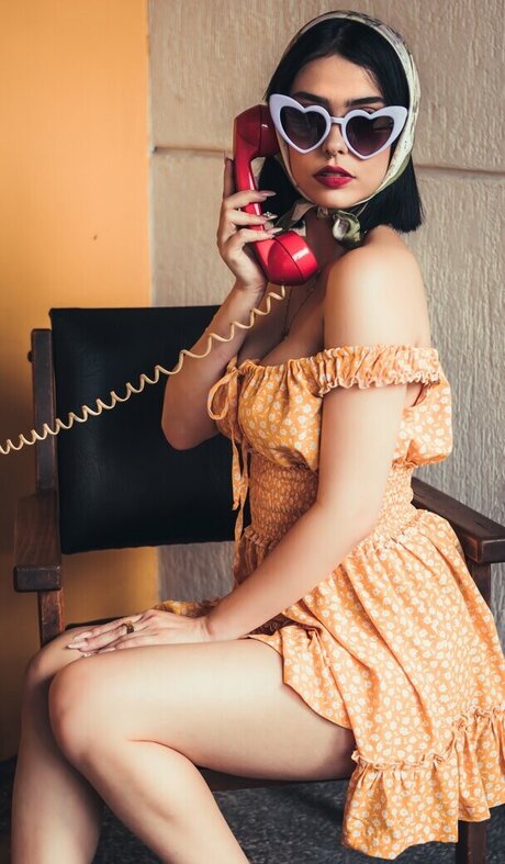 Elle Diane ホットなスター 画像