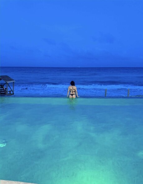 Nyybaybie Bambi 高品質モデル 写真