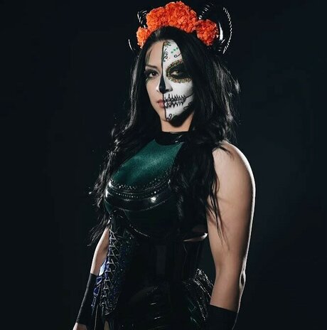 Nyybaybie Bambi ポルノスター アート ギャラリー