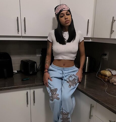 Sad Shordies ヌードモデル 画像