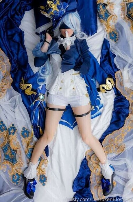 LilBrokenBlossom ポルノスター 裸 画像