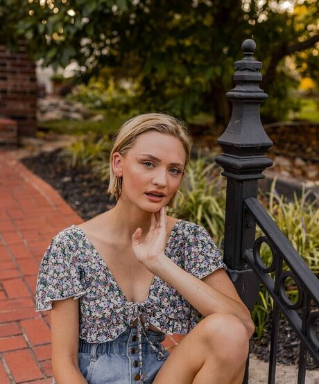 ティーンプッシーOnlyFans 美しいヌード 画像