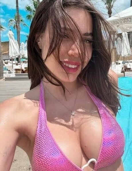 イタリア人熟女OnlyFans 無料 画像