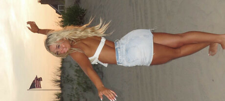 Lillian Evans 無料モデル 画像