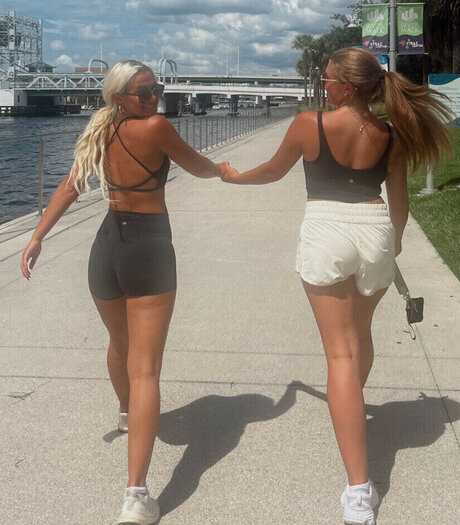 Lillian Evans ポルノ女優 アーカイブ