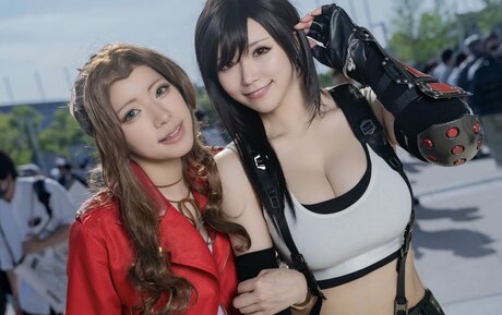 Tifa Cosplay 独占スター 画像