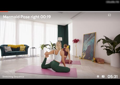 Sarah Harrison セクシーモデル 画像