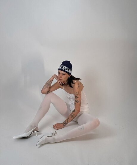 アジア人フィンドムOnlyFans セクシーヌード 写真