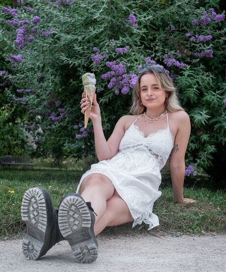 Camille LV xxxスター 写真