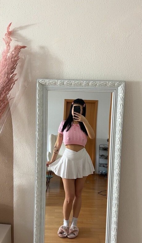 黒檀の小人OnlyFans ホット ギャラリー