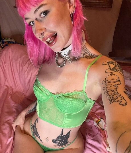 Sisterwhippy ヌード女優 写真