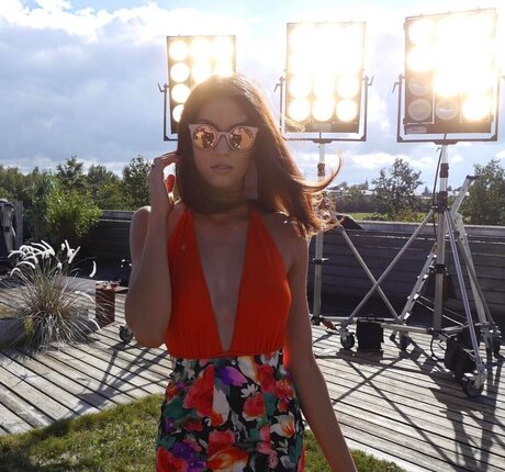 Rebecca Mir ヌードのポルノスター 画像